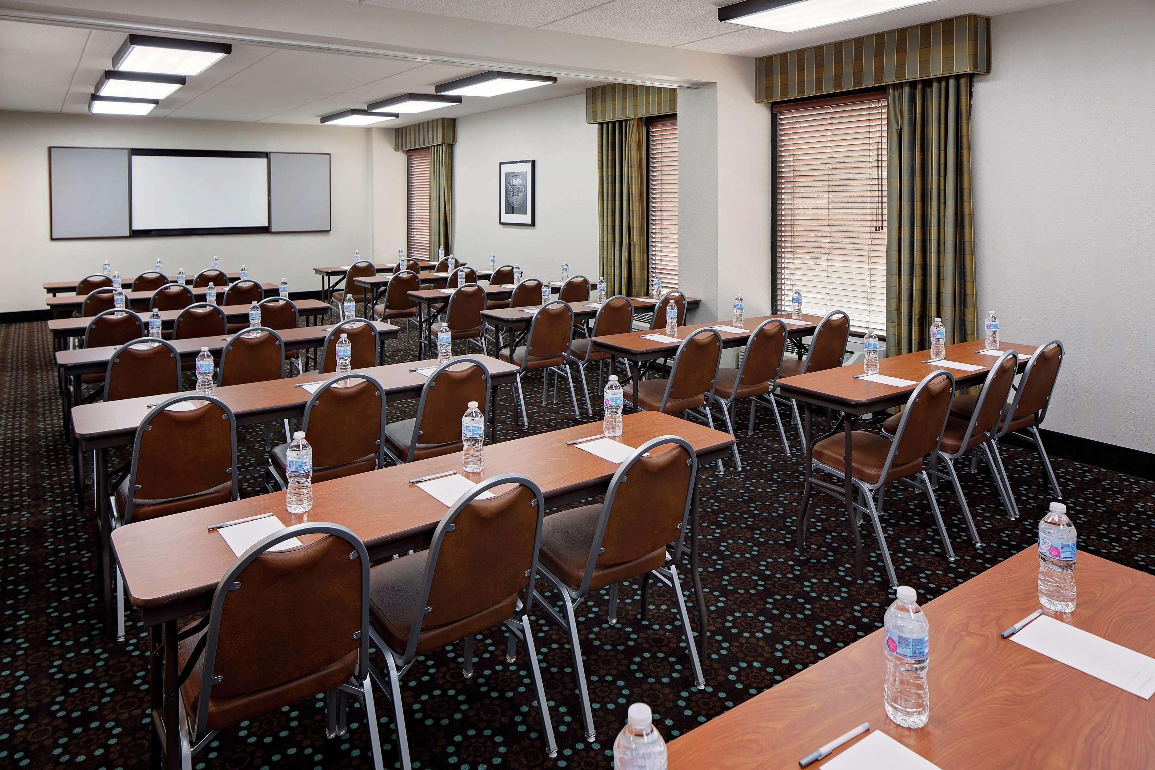 Hampton Inn Philadelphia/Уилоу Гроув Екстериор снимка