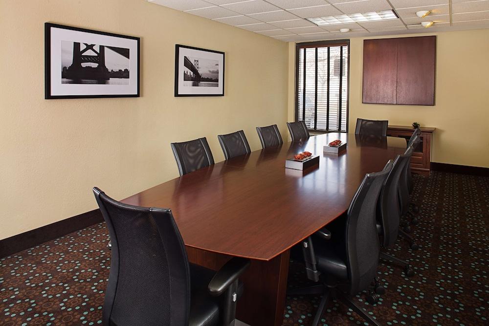 Hampton Inn Philadelphia/Уилоу Гроув Екстериор снимка