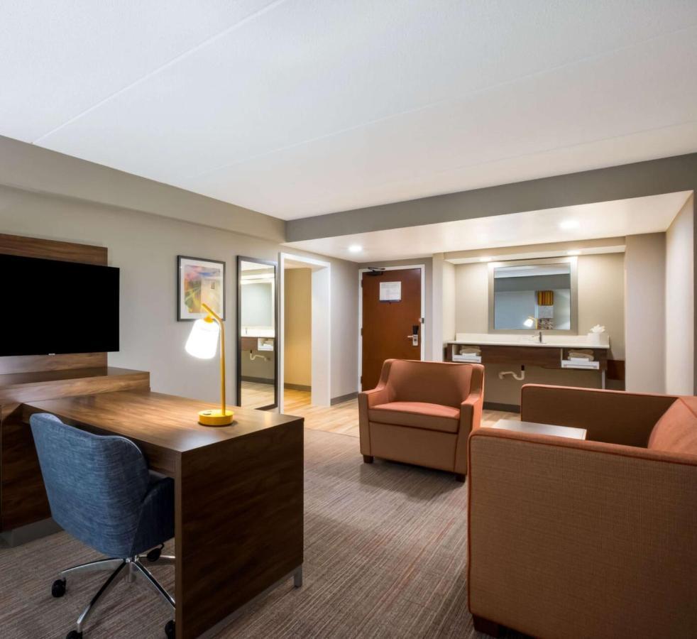 Hampton Inn Philadelphia/Уилоу Гроув Екстериор снимка