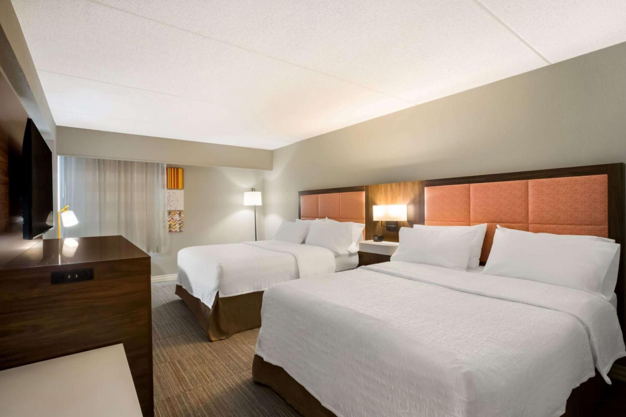 Hampton Inn Philadelphia/Уилоу Гроув Екстериор снимка
