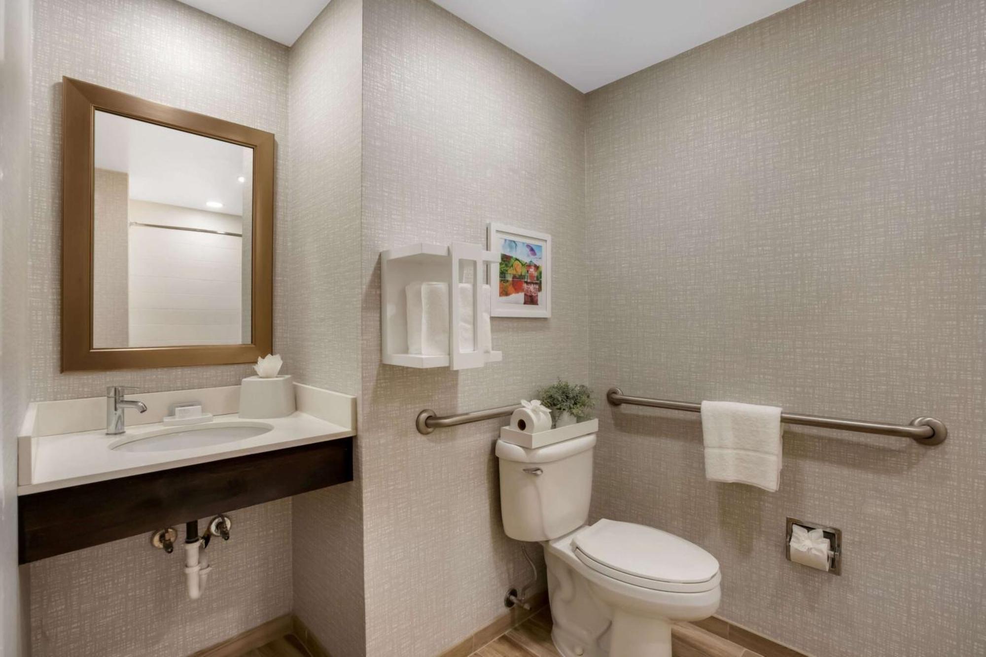Hampton Inn Philadelphia/Уилоу Гроув Екстериор снимка