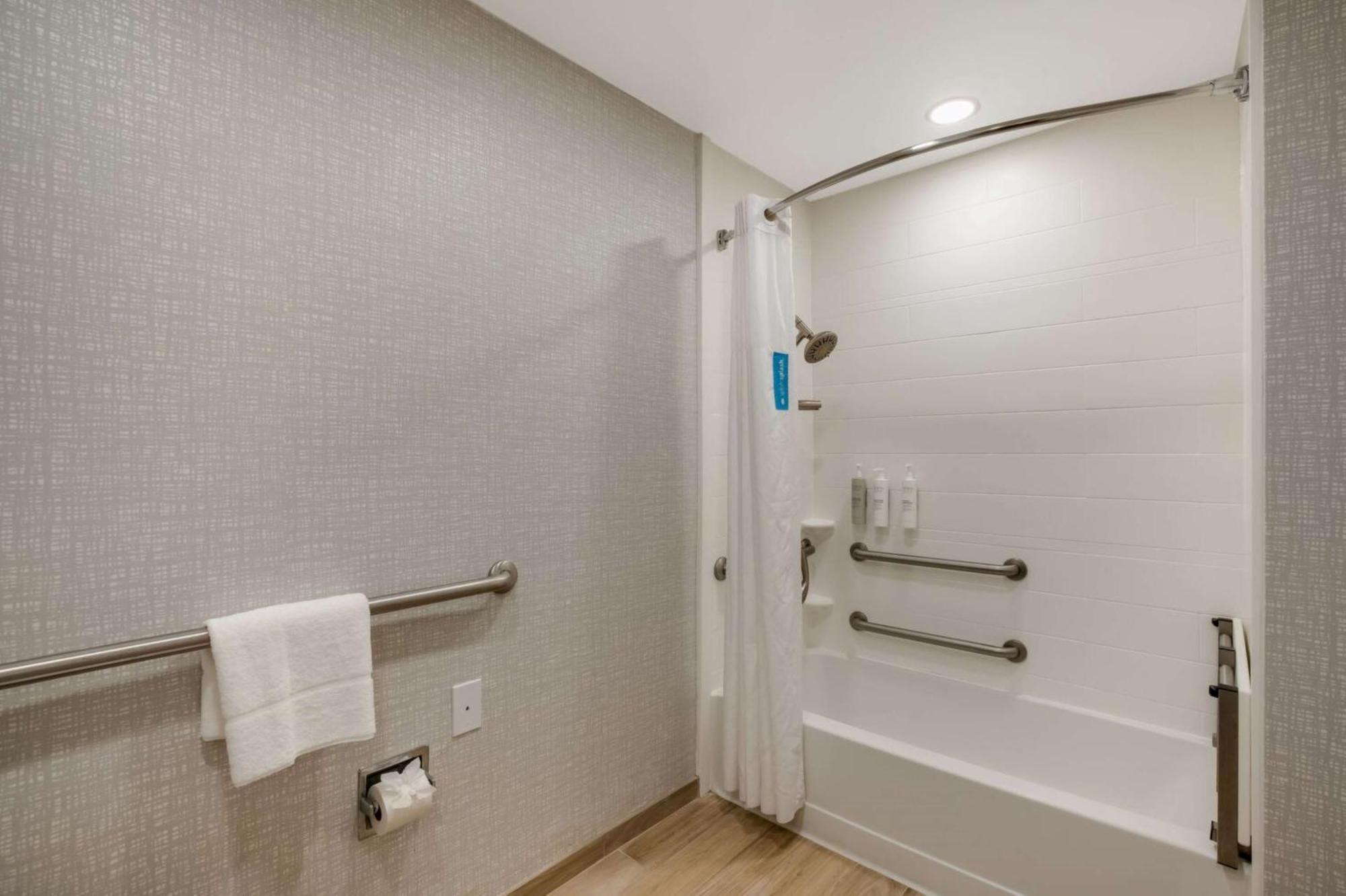 Hampton Inn Philadelphia/Уилоу Гроув Екстериор снимка