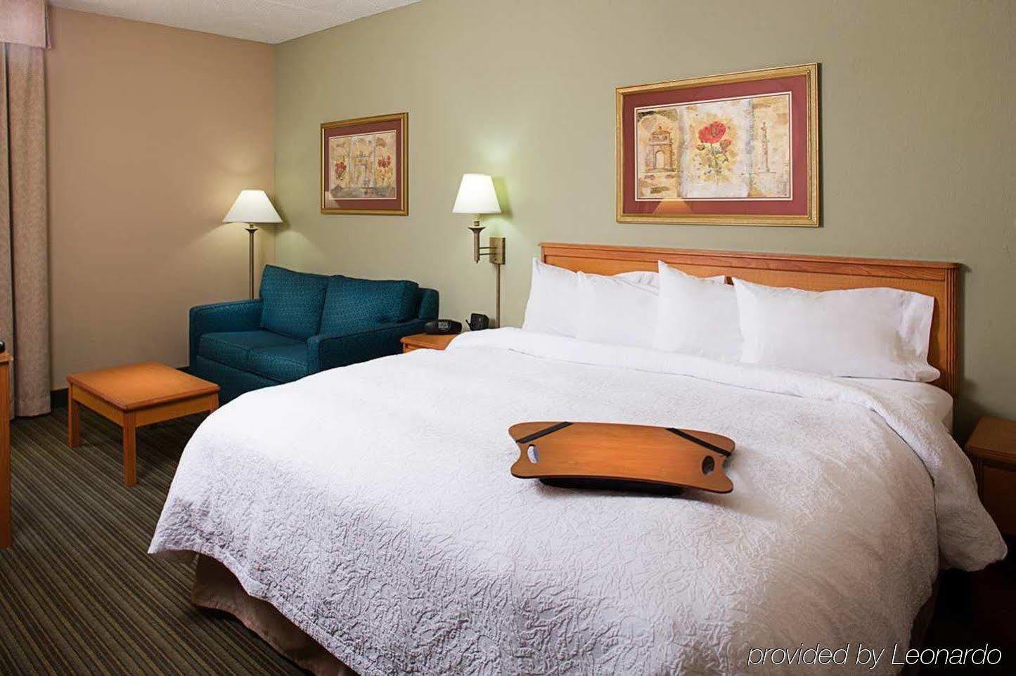 Hampton Inn Philadelphia/Уилоу Гроув Екстериор снимка